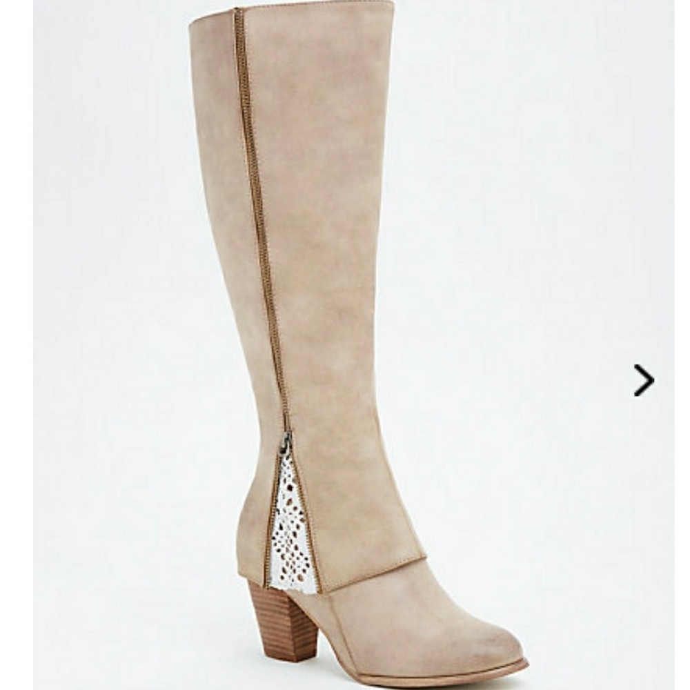 Tan crochet boots